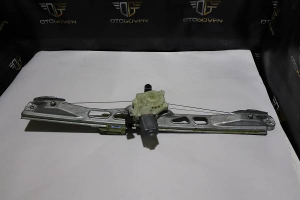 FORD CUSTOM 300 L 125 PS ÇIKMA PARÇA   ÖN KAPI CAM KRİKOSU